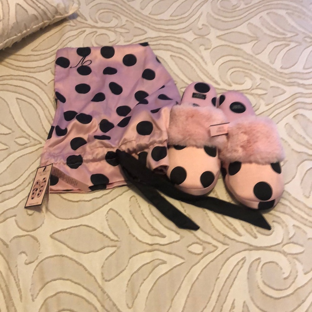 COPY - Women’s slippers